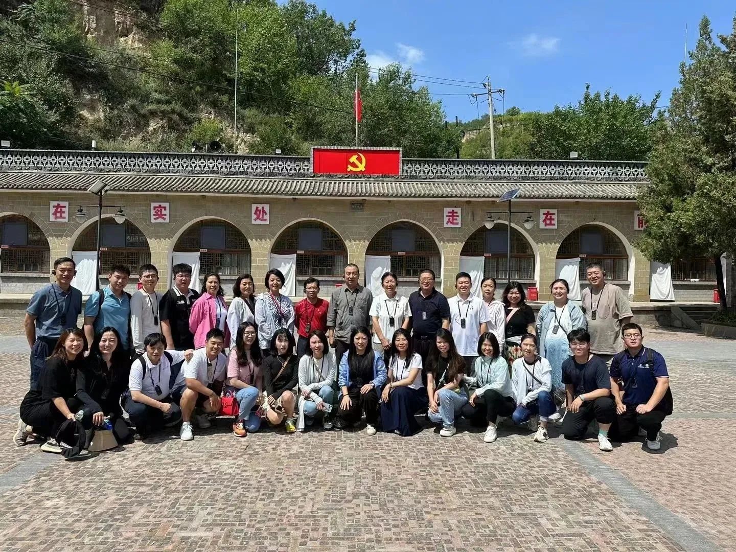 5f668b77e4ef4646f5d4d21666dd166e.jpg 5f668b77e4ef4646f5d4d21666dd166e.jpg