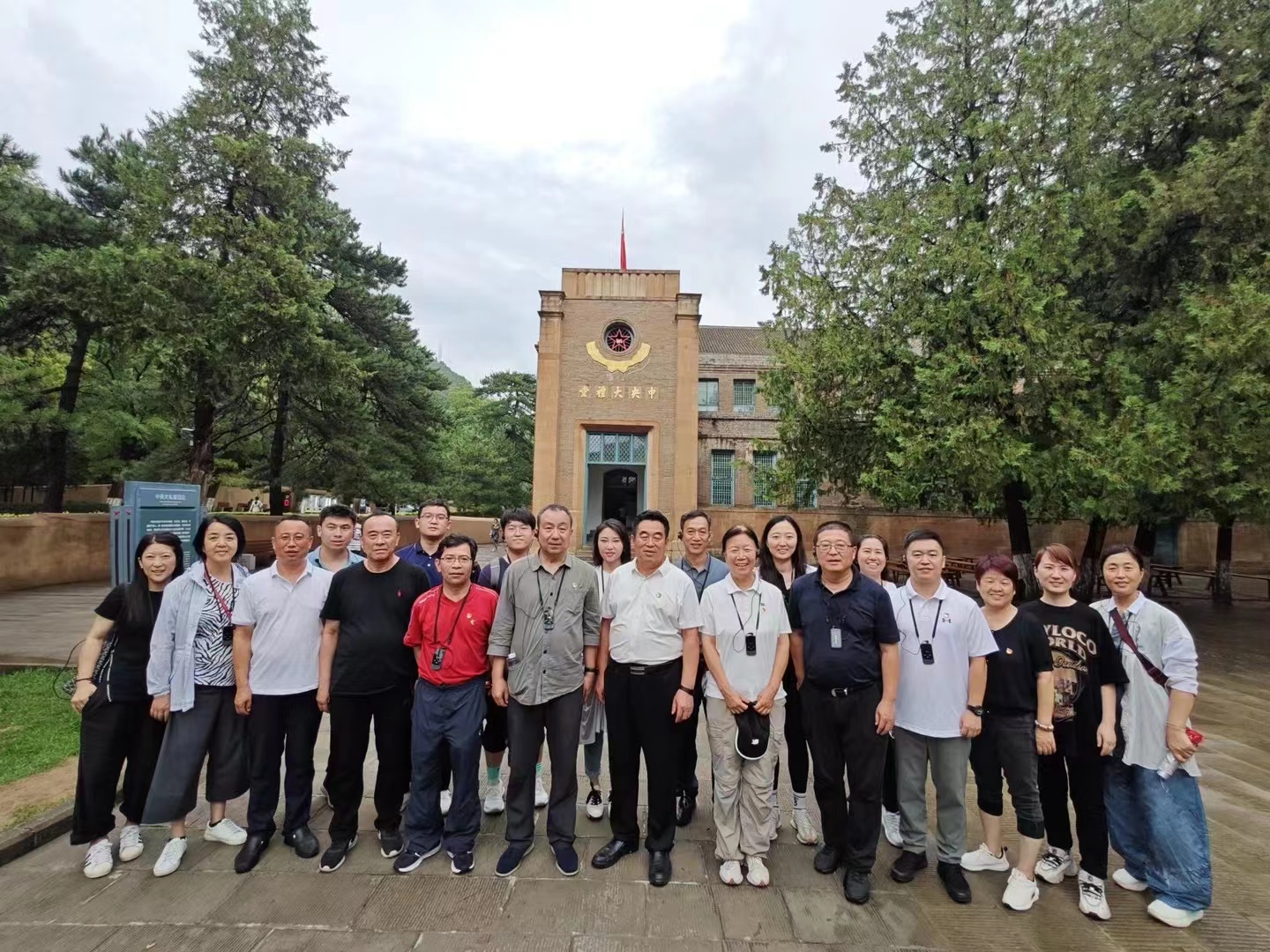 6180ed6d86637b6f2e44b9e41bb84ddc.jpg 6180ed6d86637b6f2e44b9e41bb84ddc.jpg